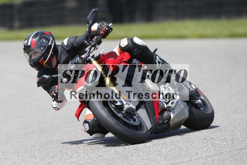 /27 12.06.2025 Ducati Schweiz Trackday Warmup  ADR/gelb-jeaune/ohne